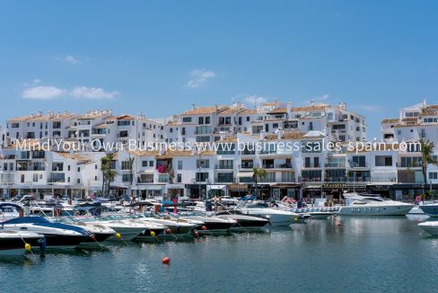 vecteezy_puerto-banus-spain-2016-view-of-boats-in-the-harbour_7142151