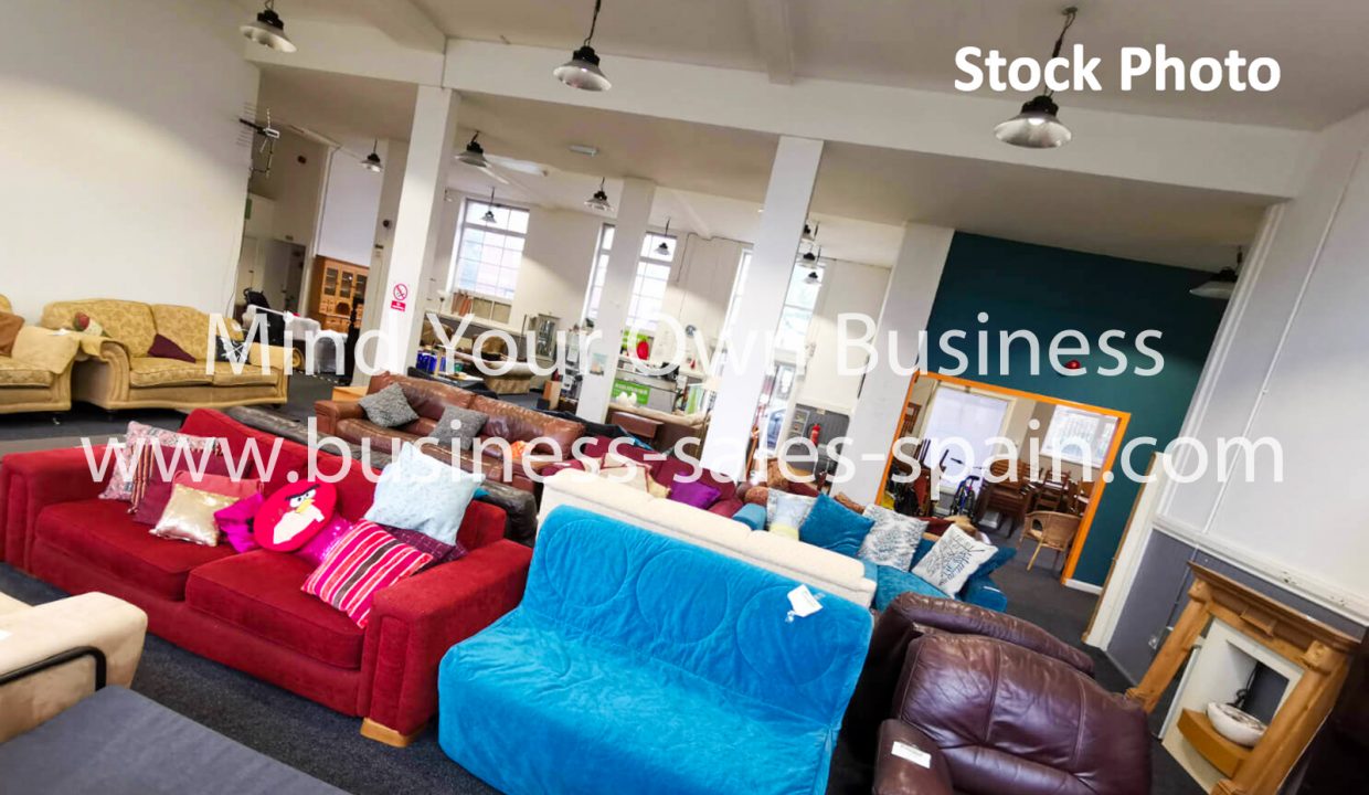 Secondhand-sofas-at-Emmaus-Leeds