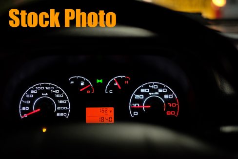 car-dashboard-2667434_1920