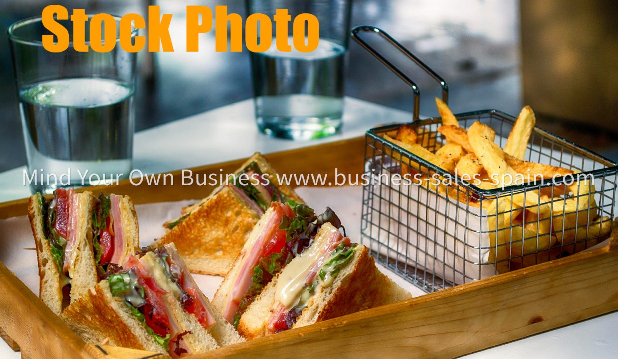 club-sandwich-3538455_1920